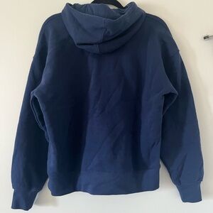 Champion power blend relaxed navy blue hoodie, US women’s xs.